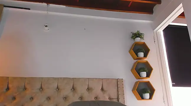 Snapshot of Anya_Texas chatting on March 13, 6:23 pm Anya Texas online show from March 13, 6:23 pm