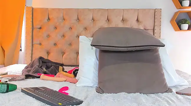 Snapshot of Anya_Texas chatting on March 15, 8:21 pm Anya Texas online show from March 15, 8:21 pm