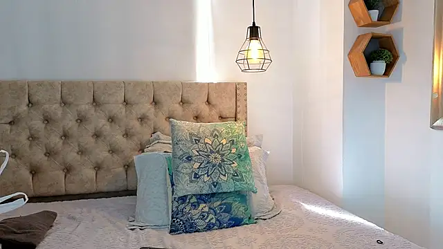 Snapshot of Anya_Texas chatting on October 19, 7:25 pm Anya Texas online show from October 19, 7:25 pm