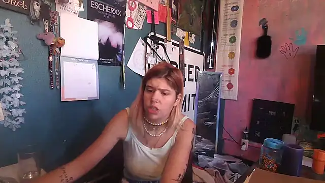 Snapshot of Esteem369 chatting on September 11, 3:34 pm Esteem369 online show from September 11, 3:34 pm