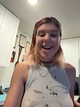 Snapshot of Esteem369 chatting on October 22, 4:07 pm Esteem369 online show from October 22, 4:07 pm