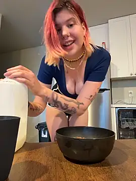 Snapshot of Esteem369 chatting on November 18, 4:44 pm Esteem369 online show from November 18, 4:44 pm