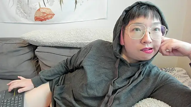 Snapshot of luxgray chatting on January 5, 8:45 pm luxgray online show from January 5, 8:45 pm