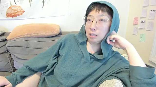 Snapshot of luxgray chatting on January 9, 9:05 pm luxgray online show from January 9, 9:05 pm