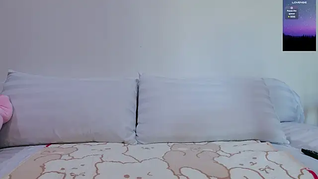 Snapshot of JayXCee_Official chatting on December 25, 4:22 am JayXCee Official online show from December 25, 4:22 am