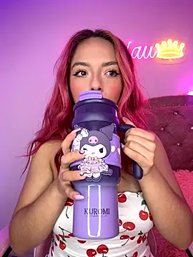 Snapshot of YovngBaby chatting on September 26, 6:28 am YovngBaby online show from September 26, 6:28 am