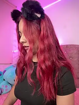 Snapshot of YovngBaby chatting on October 24, 4:53 am YovngBaby online show from October 24, 4:53 am