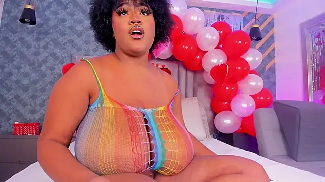 NiiaMoore online show from February 15, 8:22 pm