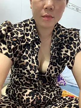 Snapshot of Baby-bigtits chatting on February 21, 9:02 am Baby-bigtits online show from February 21, 9:02 am
