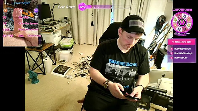 Snapshot of Rock_Pierce chatting on May 15, 11:17 am Rock Pierce online show from May 15, 11:17 am
