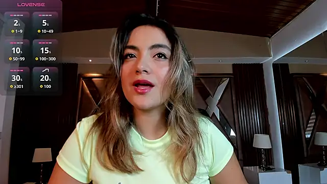 Snapshot of IsabellaaJoness chatting on June 10, 11:31 am IsabellaaJoness online show from June 10, 11:31 am