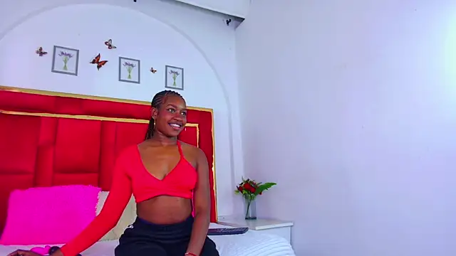 Snapshot of CoralHarrinson chatting on December 3, 8:18 pm CoralHarrinson online show from December 3, 8:18 pm