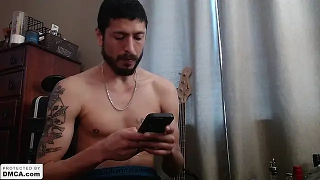 Snapshot of psil0cyb0rg chatting on October 6, 10:18 pm psil0cyb0rg online show from October 6, 10:18 pm