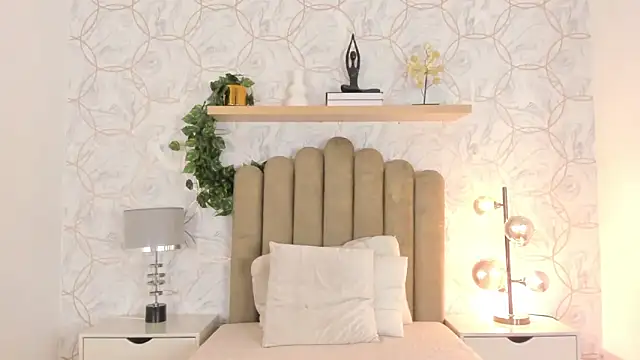 Snapshot of Roma__love chatting on January 13, 12:13 pm Roma love online show from January 13, 12:13 pm