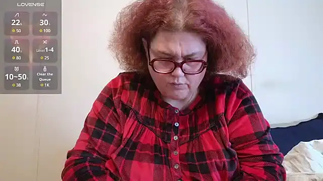 Snapshot of EmberCum chatting on January 8, 2:25 pm EmberCum online show from January 8, 2:25 pm