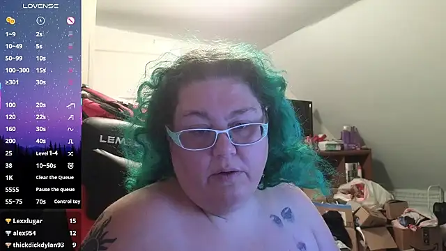 Snapshot of EmberCum chatting on October 22, 8:58 am EmberCum online show from October 22, 8:58 am