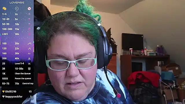 Snapshot of EmberCum chatting on October 26, 9:53 pm EmberCum online show from October 26, 9:53 pm