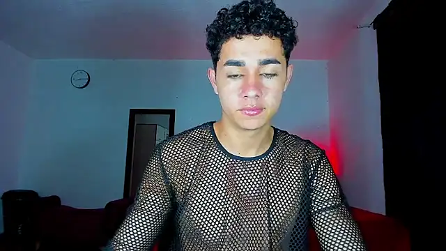 Snapshot of DavidfullOFlove chatting on February 20, 5:55 am DavidfullOFlove online show from February 20, 5:55 am