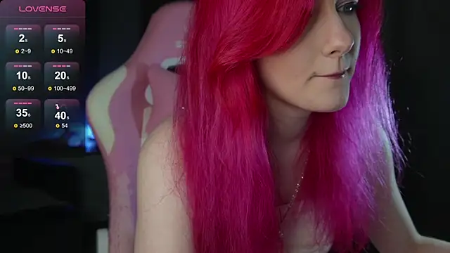 joyhannahh online show from December 4, 7:00 pm