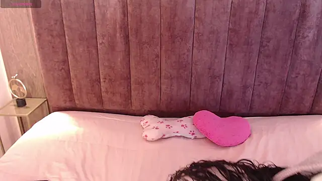 AgathaLynx online show from March 2, 11:39 am