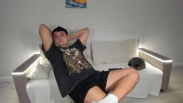 im lucky adam online show from March 11, 3:23 am