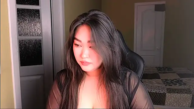 Snapshot of Erica_Wayne chatting on January 29, 12:56 pm Erica Wayne online show from January 29, 12:56 pm