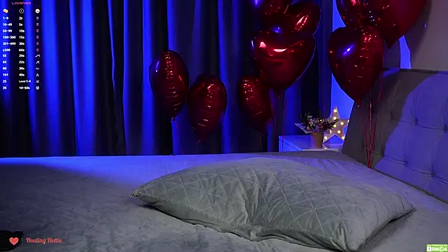 Snapshot of Healing_Hottie chatting on February 16, 9:48 pm Healing Hottie online show from February 16, 9:48 pm