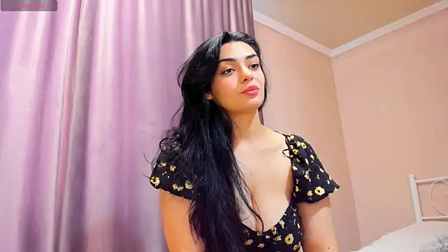 Snapshot of _cleopattra_ chatting on December 10, 7:47 am  cleopattra  online show from December 10, 7:47 am
