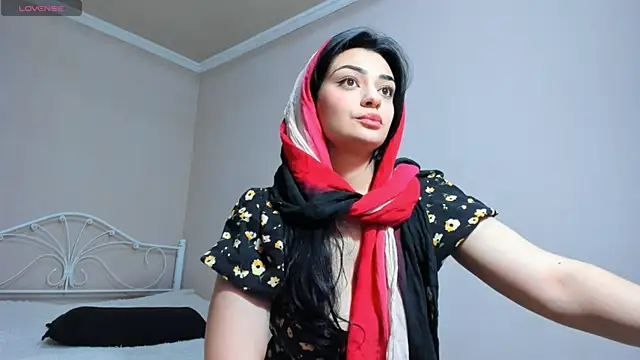Snapshot of _cleopattra_ chatting on December 23, 4:28 pm  cleopattra  online show from December 23, 4:28 pm