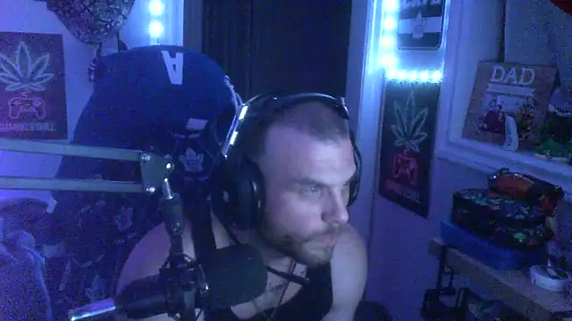 Snapshot of GeneralXMillyX chatting on November 2, 6:16 am GeneralXMillyX online show from November 2, 6:16 am