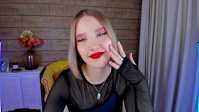 LiliLinn online show from February 4, 10:43 am