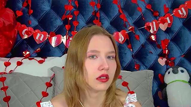 LiliLinn online show from February 16, 4:41 am