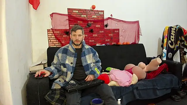 Snapshot of Samurayjiu chatting on February 19, 10:20 pm Samurayjiu online show from February 19, 10:20 pm