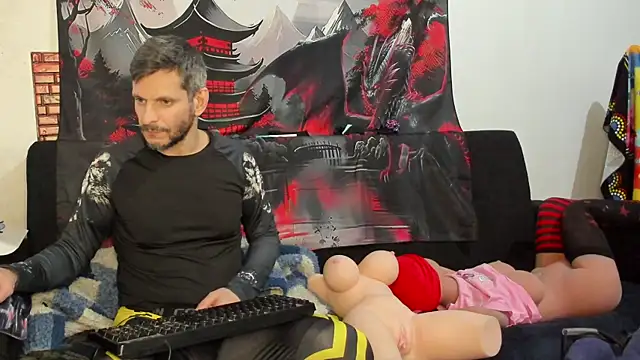 Snapshot of Samurayjiu chatting on March 4, 1:12 am Samurayjiu online show from March 4, 1:12 am