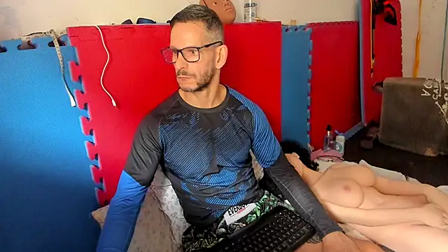 Snapshot of Samurayjiu chatting on November 1, 12:18 pm Samurayjiu online show from November 1, 12:18 pm