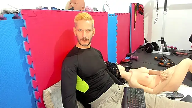 Snapshot of Samurayjiu chatting on November 10, 4:17 pm Samurayjiu online show from November 10, 4:17 pm