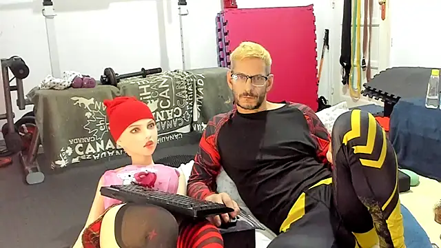 Snapshot of Samurayjiu chatting on November 15, 2:31 am Samurayjiu online show from November 15, 2:31 am