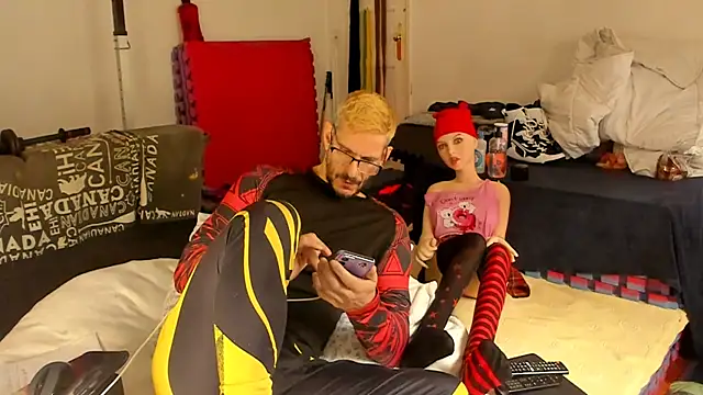 Snapshot of Samurayjiu chatting on November 15, 2:35 pm Samurayjiu online show from November 15, 2:35 pm