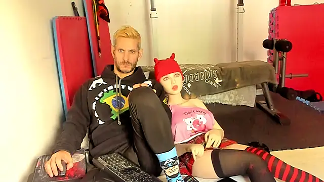 Snapshot of Samurayjiu chatting on November 21, 3:11 pm Samurayjiu online show from November 21, 3:11 pm