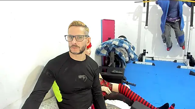 Snapshot of Samurayjiu chatting on December 13, 7:53 pm Samurayjiu online show from December 13, 7:53 pm