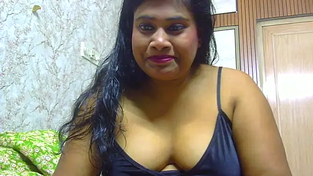 Snapshot of sexy_roma chatting on November 14, 3:33 pm sexy roma online show from November 14, 3:33 pm