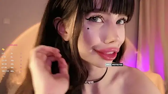 Snapshot of Jessie_Johns chatting on August 2, 7:23 pm Jessie Johns online show from August 2, 7:23 pm