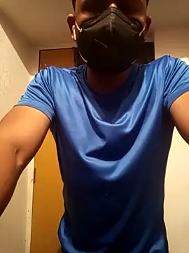 Snapshot of wildboy_simon chatting on December 27, 8:07 pm wildboy simon online show from December 27, 8:07 pm