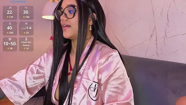 Snapshot of ElaEndez_ chatting on March 8, 4:28 pm ElaEndez online show from March 8, 4:28 pm