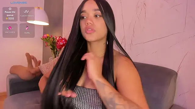 ElaEndez  online show from March 18, 3:53 pm