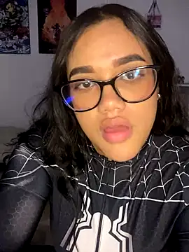 Snapshot of ElaEndez_ chatting on November 26, 2:56 am ElaEndez online show from November 26, 2:56 am