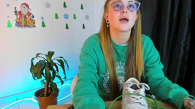 tekila   online show from December 11, 8:39 pm