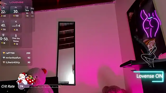 Snapshot of Sweet_Roxy1 chatting on March 3, 10:28 am Sweet Roxy1 online show from March 3, 10:28 am