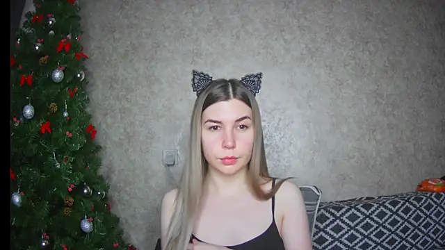 ElllaNuar online show from January 30, 8:11 am