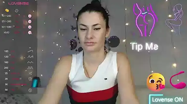 Snapshot of SuchAngel_ chatting on January 18, 4:37 am SuchAngel online show from January 18, 4:37 am